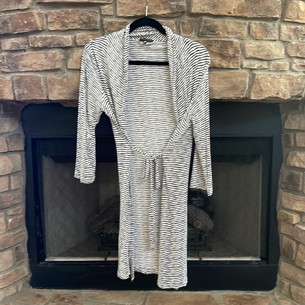 Tart black and white striped robe. Size Large